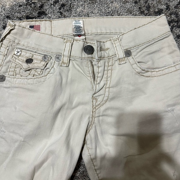 True Religion - Picture 3 of 5